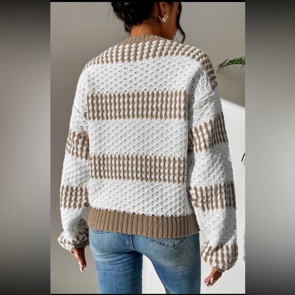 Lyndsey vertical stripe two tone drop shoulder sweater - Picture 3 of 4